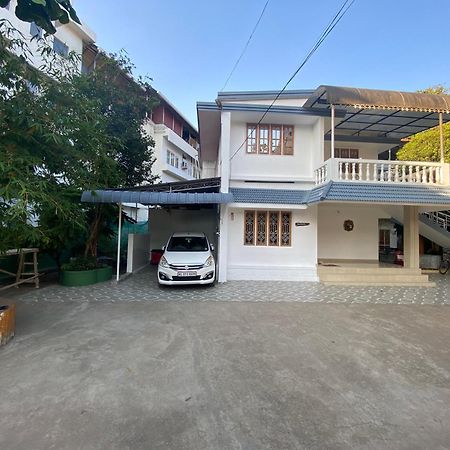 Tranquilou Homestay Теккаді Екстер'єр фото
