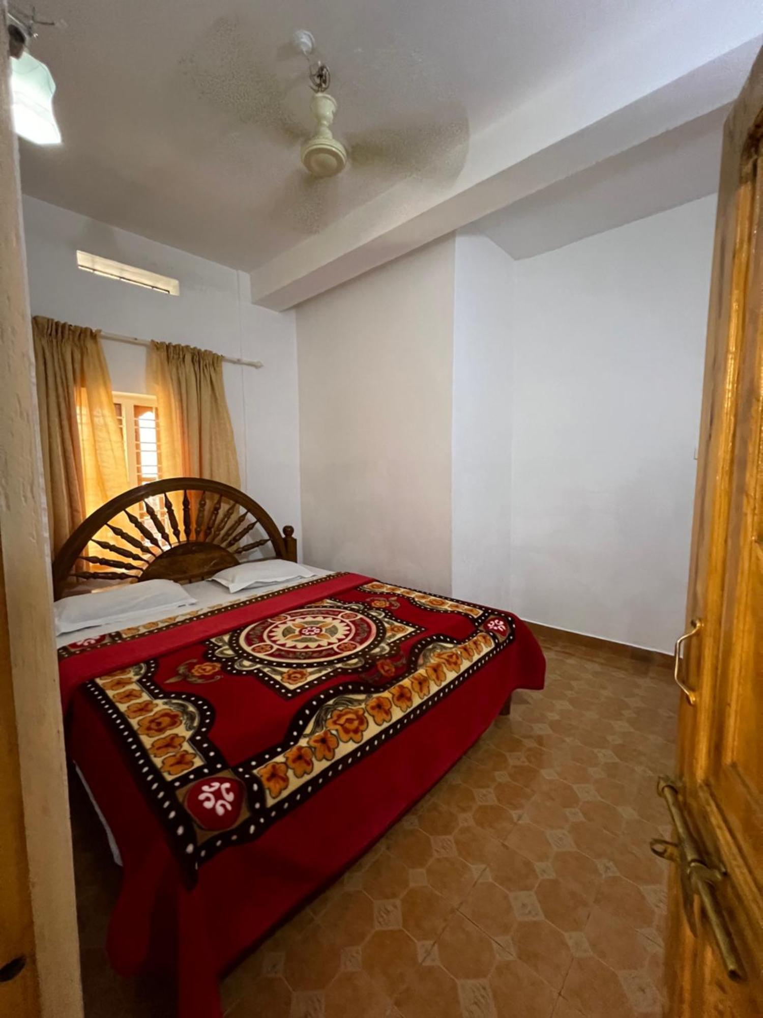 Tranquilou Homestay Теккаді Екстер'єр фото