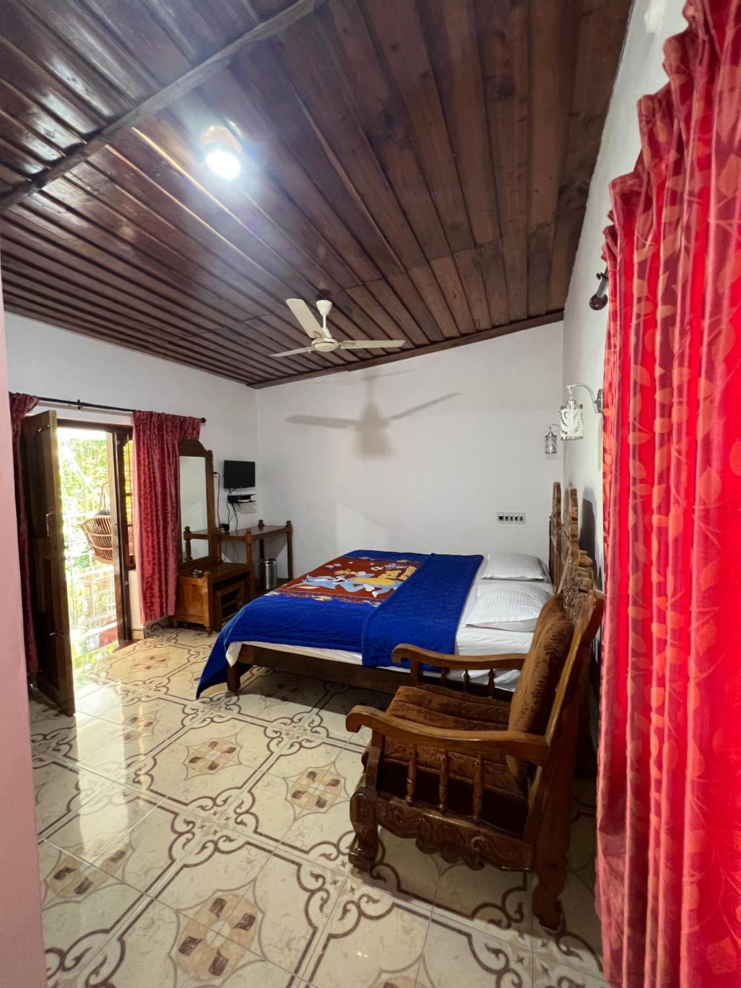 Tranquilou Homestay Теккаді Екстер'єр фото